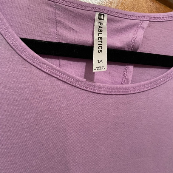 Plus Size Fabletics Open Back Shirt - Picture 3 of 3